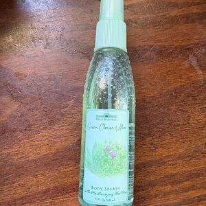 Bath & Body Works Green Clover & Aloe Body Splash Retired Packaging